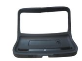 Rear light center trim bar blend