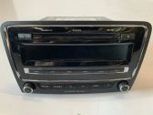 Radio/CD/DVD/GPS head unit