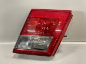Tailgate rear/tail lights