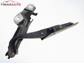 Engine bonnet/hood hinges