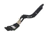 Rear bumper mounting bracket