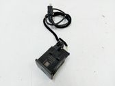 USB-pistokeliitin