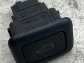 Tailgate/trunk/boot open switch