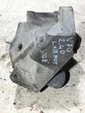 Engine mounting bracket