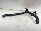 Tuyau de liquide de refroidissement moteur