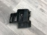 Rear bumper mounting bracket