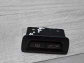 Bouton interrupteur ouverture du coffre