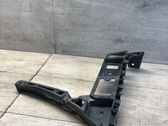 Rear bumper mounting bracket