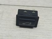 Interruptor para abrir la puerta trasera