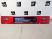 Rear light center trim bar blend