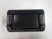 Radio/CD/DVD/GPS head unit