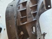 Front bumper mounting bracket