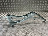 Fender mounting bracket
