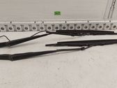 Headlight wiper blade set