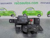 Cerradura del portón trasero