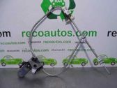 Regulador manual de la ventanilla delantera