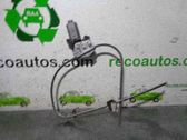 Regulador manual de la ventanilla delantera