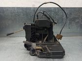 Cerradura de puerta delantera