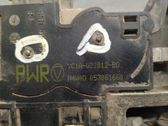 Cerradura de puerta delantera