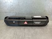 Botón interruptor de luz de peligro