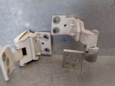 Tailgate/trunk/boot hinge