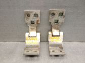 Tailgate/trunk/boot hinge