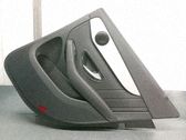 Moldura del tarjetero de la puerta trasera