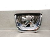 Insignia/letras de modelo de fabricante