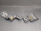 Tailgate/trunk/boot hinge