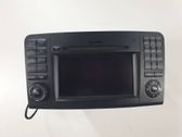 Radio / CD-Player / DVD-Player / Navigation