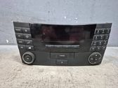 Radio / CD-Player / DVD-Player / Navigation