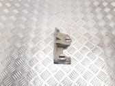 Engine mounting bracket