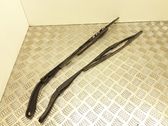 Headlight wiper blade set