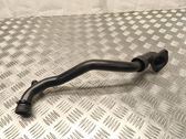 Tuyau de liquide de refroidissement moteur