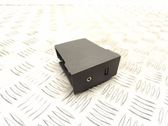 Enchufe conector entrada auxiliar