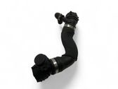 Tuyau de liquide de refroidissement moteur