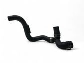Tuyau de liquide de refroidissement moteur