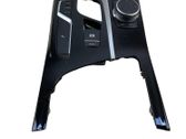 Head unit multimedia control