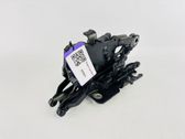 Engine bonnet/hood hinges