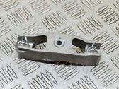 Abrazadera del inyector de combustible