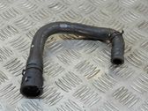 Tuyau de liquide de refroidissement moteur