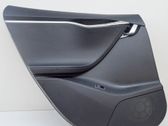 Moldura del tarjetero de la puerta trasera