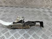 Fender mounting bracket