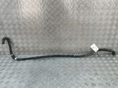 Tuyau de liquide de refroidissement moteur
