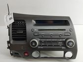 Radio / CD-Player / DVD-Player / Navigation