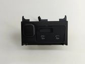 Enchufe conector entrada auxiliar