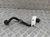 Tuyau de liquide de refroidissement moteur