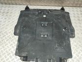 Cache de protection sous moteur