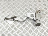 Engine bonnet/hood hinges