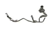 Tuyau de liquide de refroidissement moteur